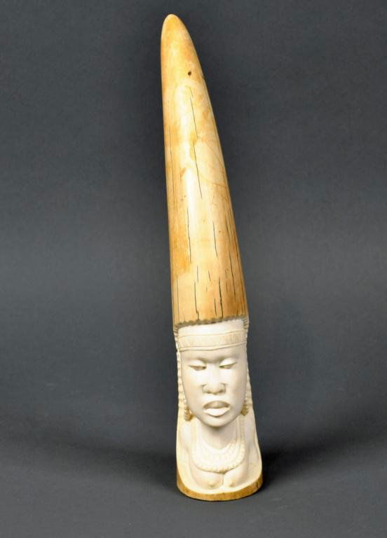 106: AFRICAN IVORY TUSK CARVING - BUST OF WOMAN : Lot 106