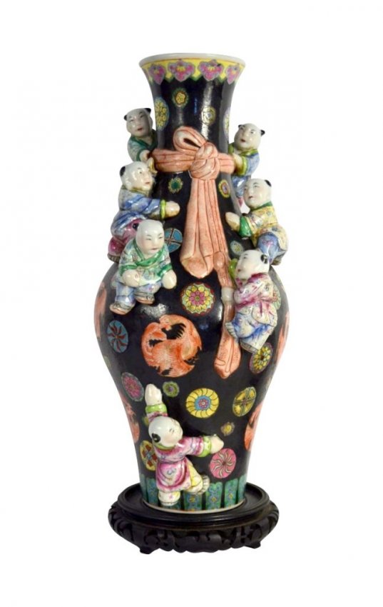 Vase, Chinese, Children climbing, c. 1900 Lot 1532