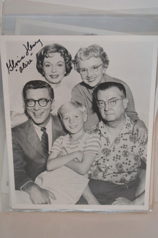 Gloria Henry (Dennis the Menace) signed 8x10 photo : Lot 1317