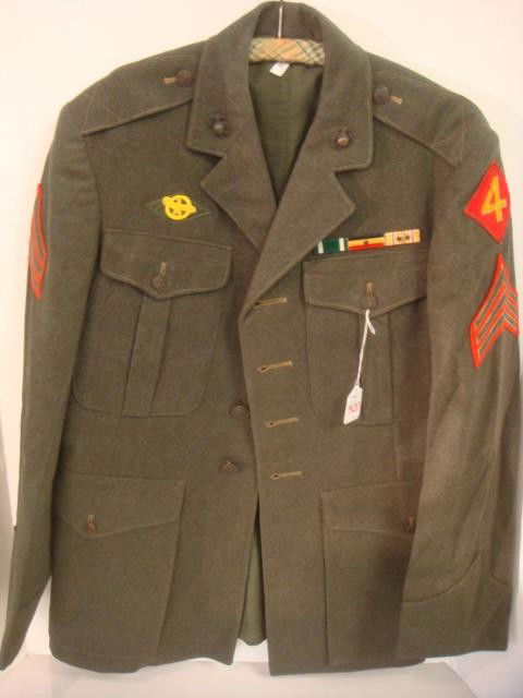 320: US Marine Corps World War II Class B Uniform: : Lot 320