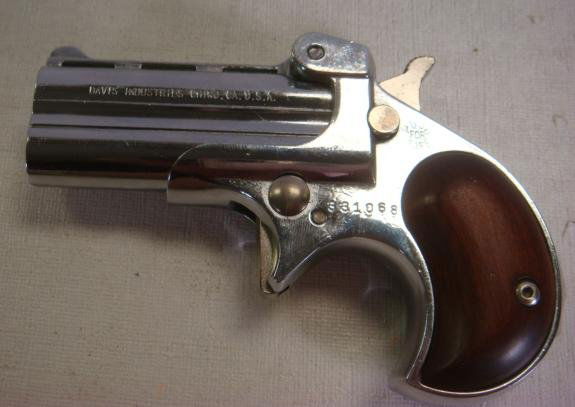 DAVIS INDUSTRIES MODEL D-22, Derringer, .22LR: : Lot 121