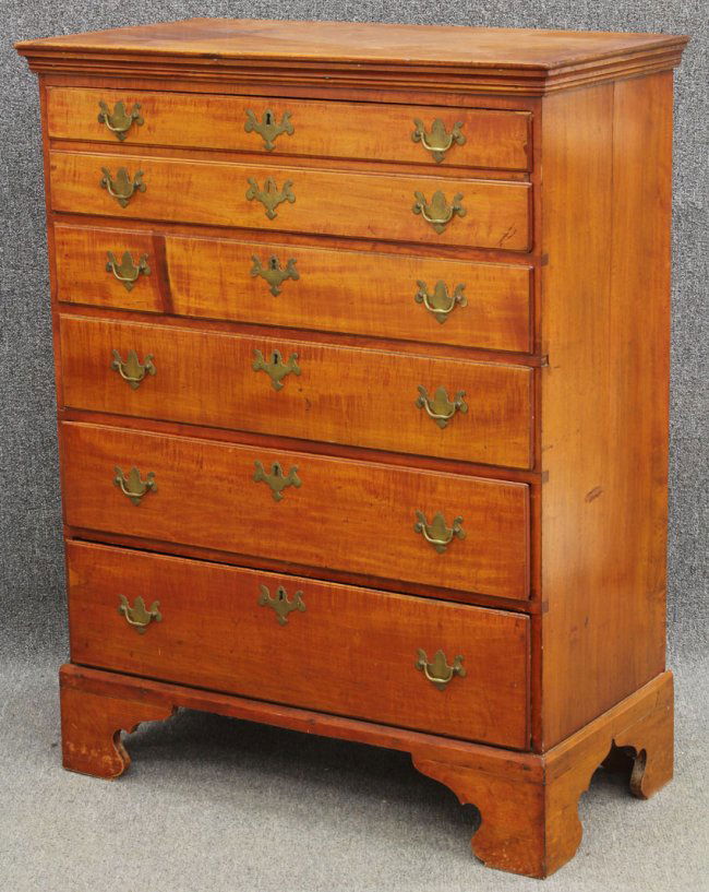 EARLY AMERICAN MAPLE TALL CHEST OF DRAWERS Lot 5495