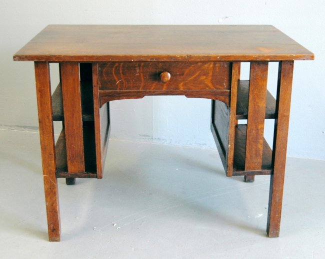 212 Stickley Brothers Kneehole Desk Lot 212