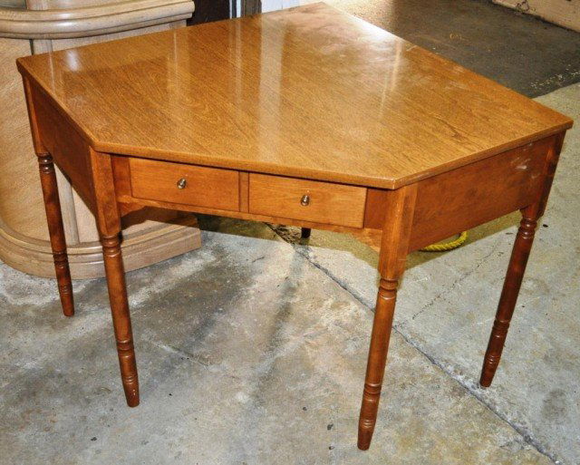 Ethan Allen Corner Desk : Lot 34