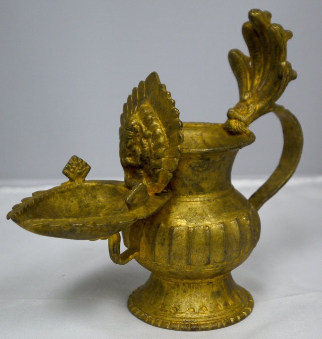 Antique Bronze Indian Oil Lamp Lot 456G