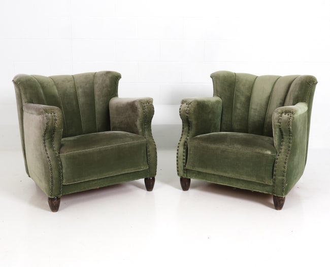 PAIR STYLE OF HANSEN DANISH LOUNGE CHAIRS C. 1940S
