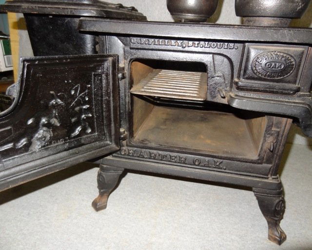 Rare Charter Oak No.503 Youth Size Cast Iron Stove Lot 85