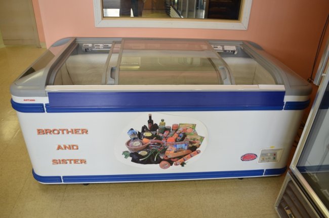 aht commercial chest freezer