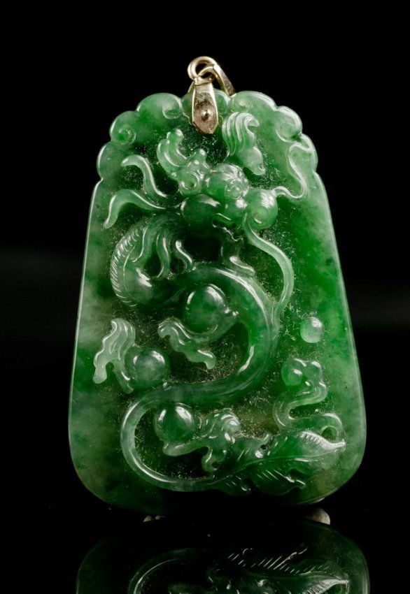 84: Translucent Green Jadeite Dragon Pendant with GIA : Lot 84