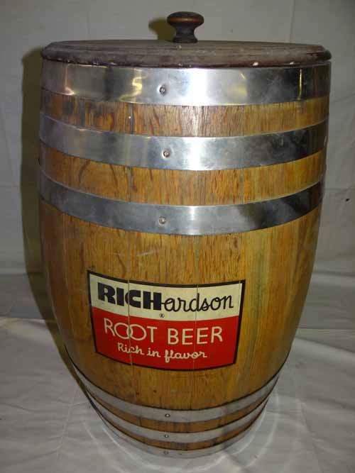 Richardson's root Beer Barrel Lot 95