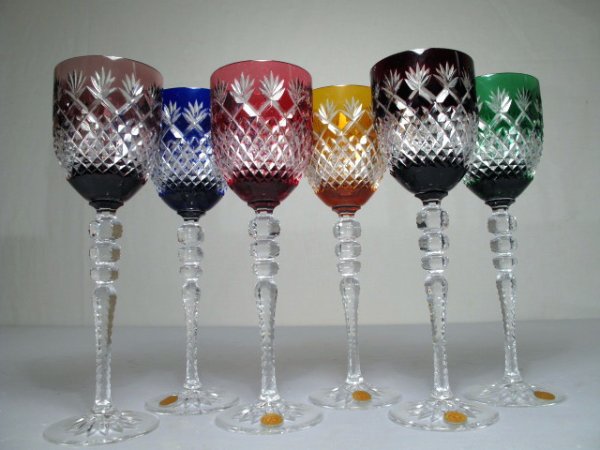 crystal colored wine glasses