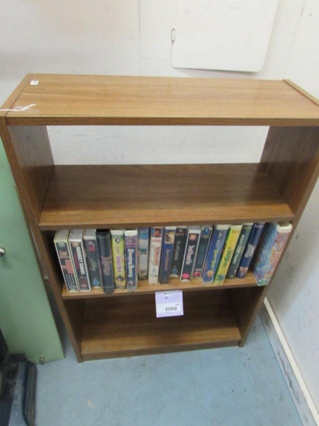 VHS and Bookcase (17 movies + bookcase) Lot 564