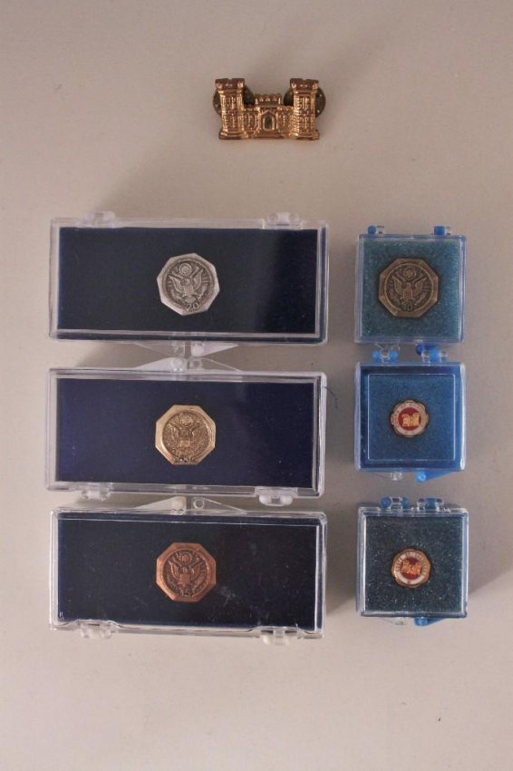 Army & Corps of Engineers Pins (7) Lot 219