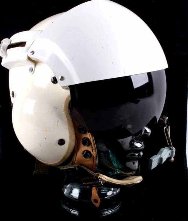 Us Vietnam Gentex Hgu-39 P Helicopter Pilot Helmet : Lot 195