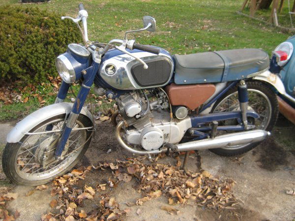 62: 1966 HONDA DREAM 160cc MOTORCYCLE : Lot 62