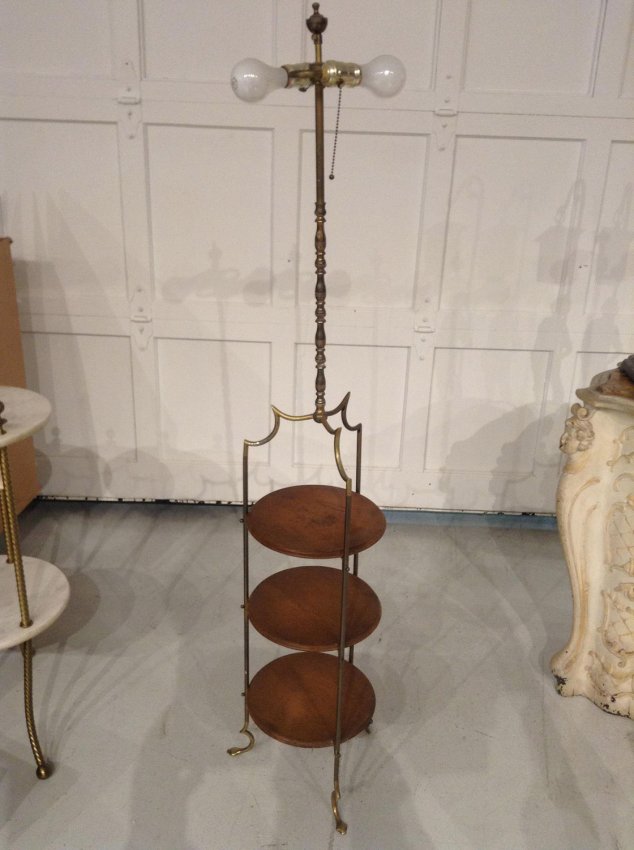 Antique brass, wood 3-tier floor lamp : Lot 42