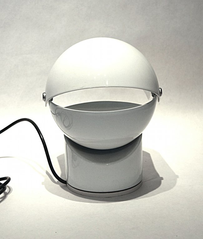 Gae Aulenti, Artemide, Pileino lamp Lot 82 -> Lampada Chimera Artemide Neon Gae Aulenti, Artemide, Pileino lamp Lot 82 -> Lampada Chimera Artemide Neon