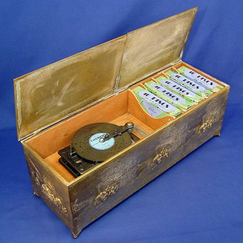 1250 THORENS MUSIC BOX WITH 50 DISCS Lot 1250