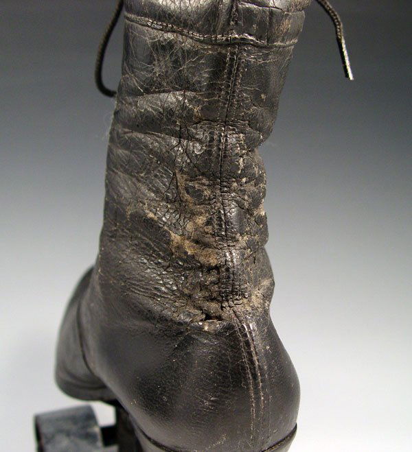 273 VICTORIAN HIGH TOP ROLLER SKATES & PHOTO Lot 273