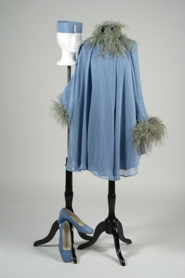 LIFE WITH JUDY GARLAND: Blue Wedding dress, 1 : Lot 1036