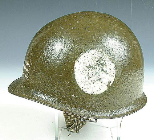 898 AN ORIGINAL US WWII 101ST AIRBORNE HELMET : Lot 898