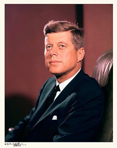 Yousuf Karsh portrait of John F. Kennedy : Lot 69