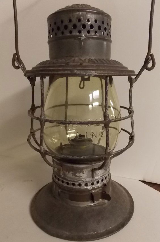 Pennsylvania Lines Railroad Lantern Bellbottom EB Lot 71