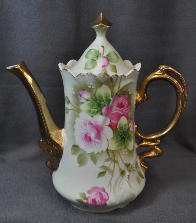 195055 LEFTON FINE CHINA HP & GILDED ROSES TEA SET XT Lot 53