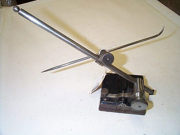 325: Vintage, L.S. Starrett Co., surface gauge tool, pr : Lot 325