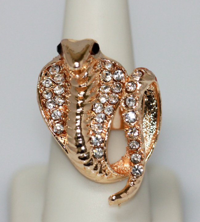 FASHION JEWELRY CZ AND BLACK CZ KING COBRA BRASS RING