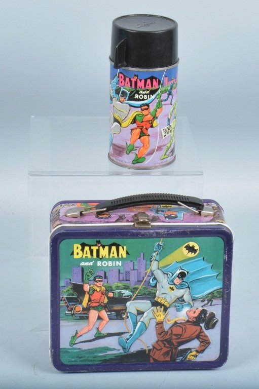 1966 BATMAN LUNCH BOX w/ THERMOS Lot 126