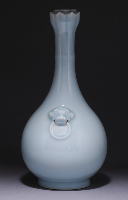 A Celadon Vase with Lotus Rim, Early 20th Century : Lot 127