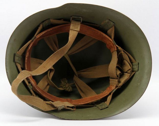 COMMUNIST YUGOSLAVIAN M59/85 HELMET : Lot 4309