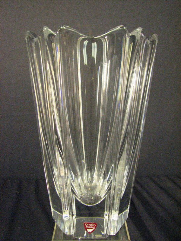 756 ORREFORS CRYSTAL VASE Lot 756