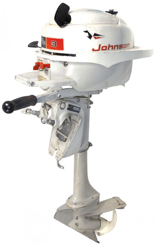 0572 Boat outboard motor, Johnson Model JW18R, mfgd by Lot 572