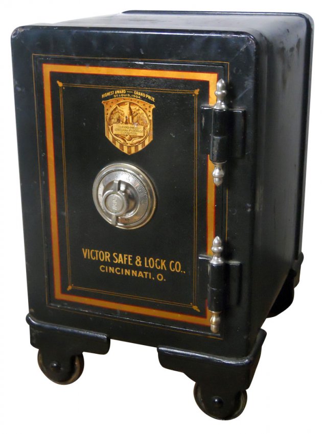 Safe, Victor Safe & Lock Co.Cincinnati, O., ornate Lot 300