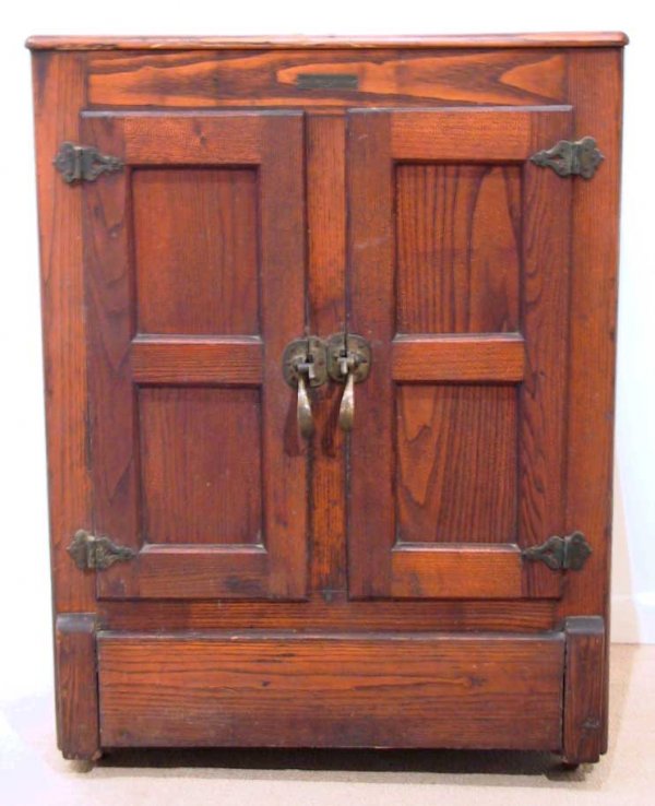 305 Antique Oak Ice box White Mountain Grand Lot 305