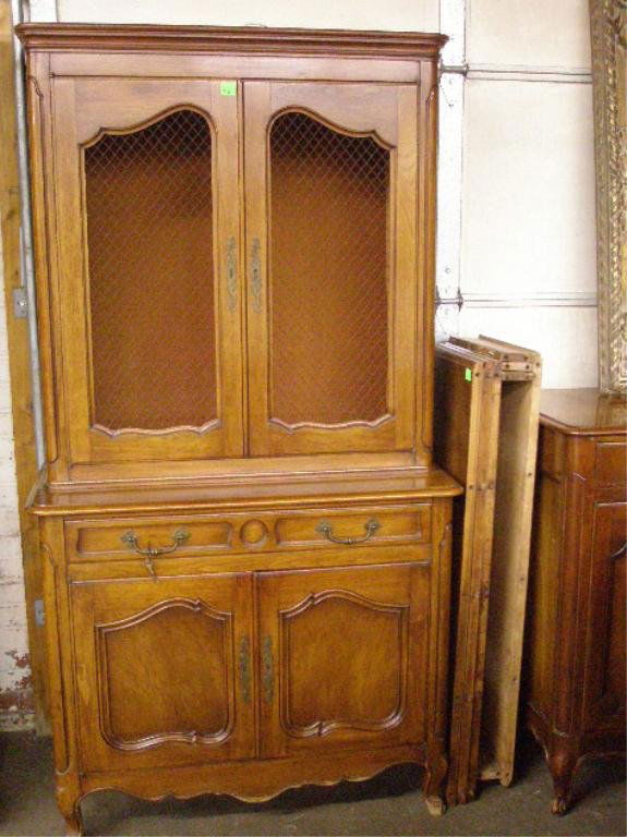 1352 John Co. 13 pc Dining Room Set Lot 1352