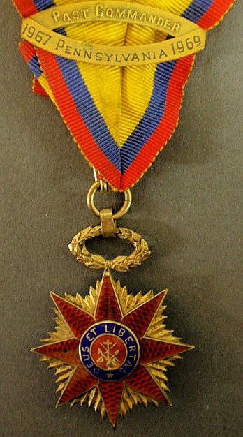 40: Military Order of Foreign Wars past commander's me : Lot 40