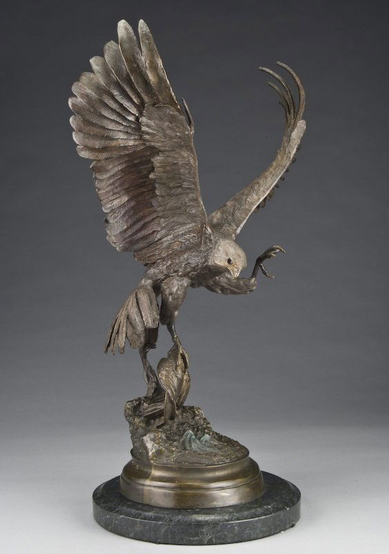 327 After Jules Moigniez bronze sculpture of an eagle Lot 327