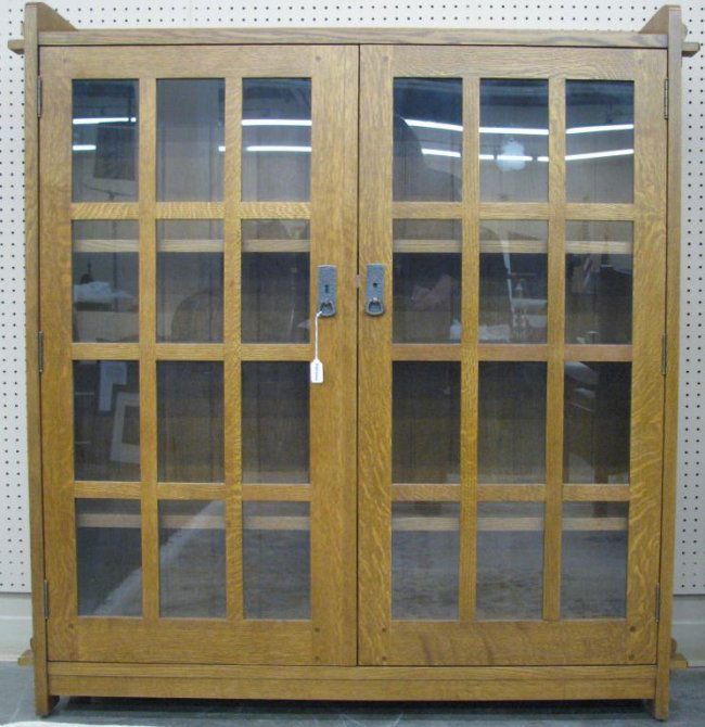 Stickley Double Door Bookcase with Glass Doors Lot 834