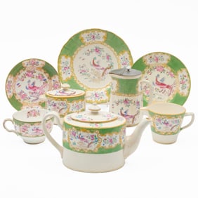 Mintons Porcelain Breakfast Set in the 'Cockatrice' Pattern