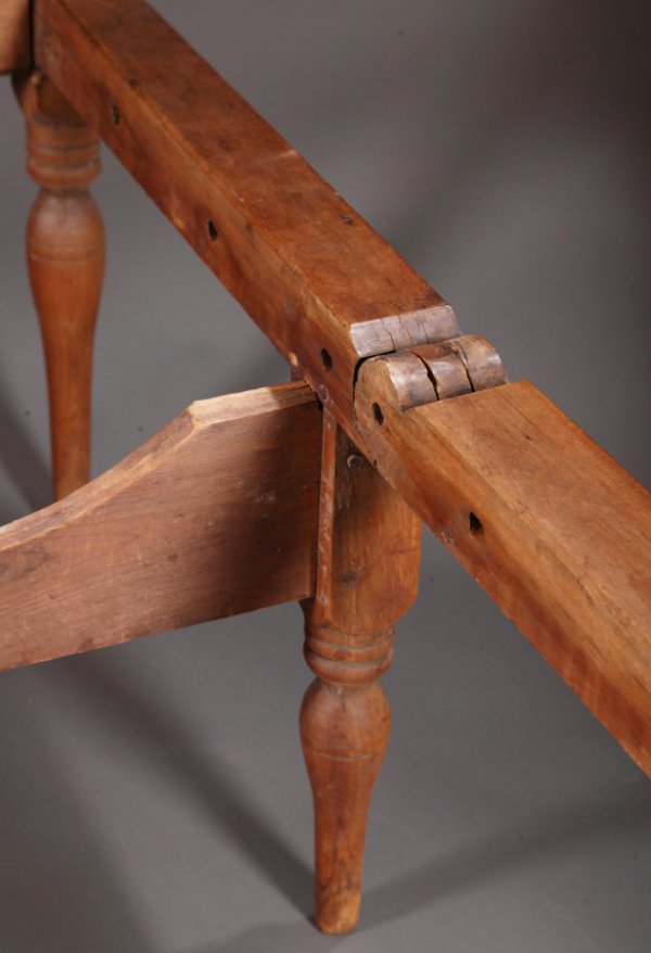 2035 FOLDING LOW POST ROPE BED. American, late 18t Lot 2035