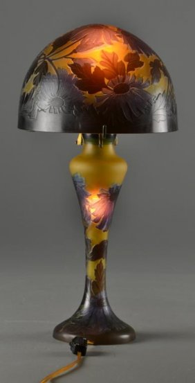 A Galle Reproduction Cameo Glass Mushroom Lamp : Lot 83