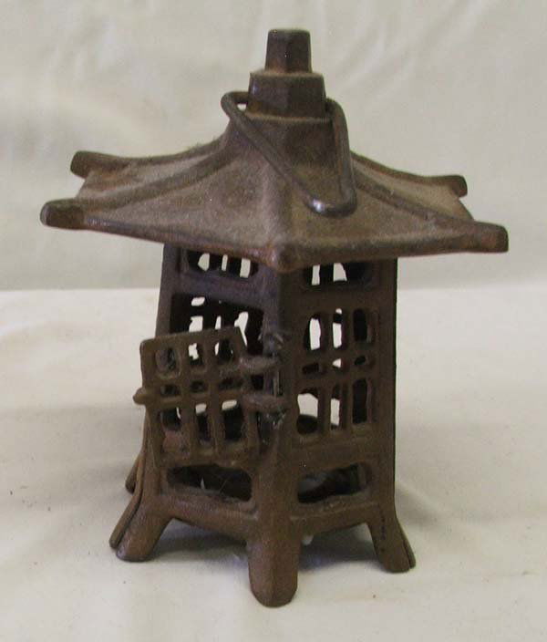1339 5 Cast Iron Japanese Lanterns 13'' x 9'' Lot 1339