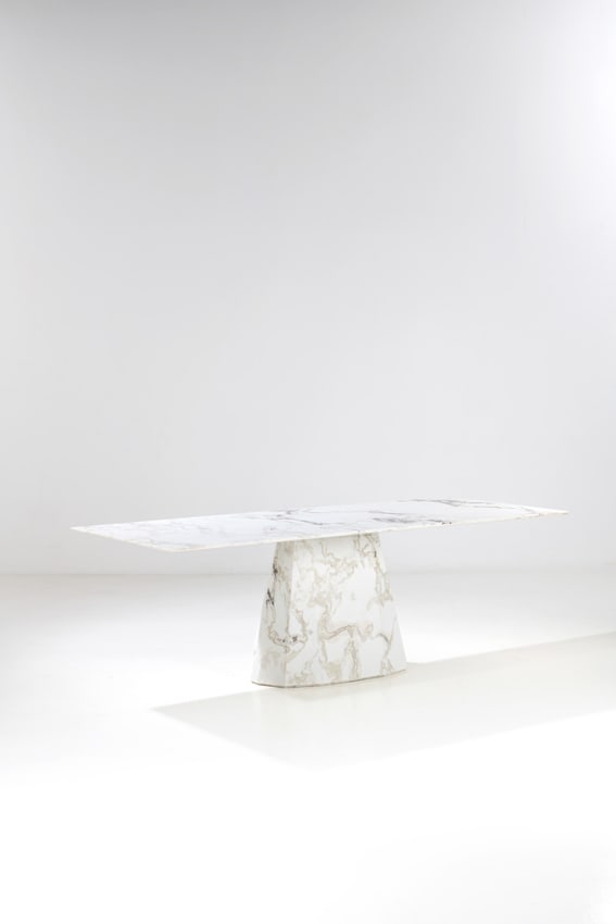 Victoria Wilmotte (born 1985) Dining table - 'Oyster' model Unique piece