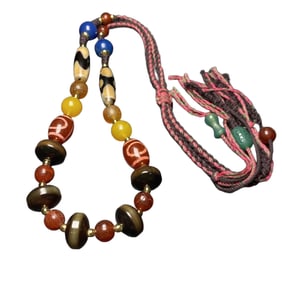 Old material first-line sky bead matched with tiger tooth sky bead