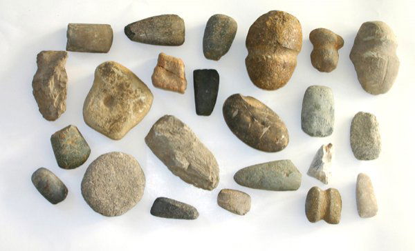 84A: Group of Indian Stone Tools * AACA * : Lot 84A