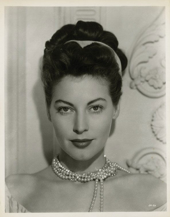 41: Ava Gardner portraits from One Touch of Venus : Lot 41