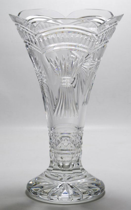 Waterford Crystal 'The Millennium Collection' Vase : Lot 565